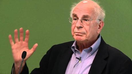 Daniel Kahneman: 8 sesgos cognitivos que causan malas decisiones.