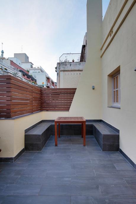 Hogares de nuestros lectores – Ático reformado en el barrio de Sant Gervasi, Barcelona