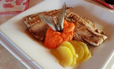 Chicharro con salsa de tomate natural