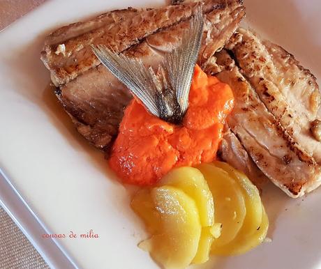 Chicharro con salsa de tomate natural