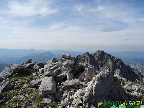 Ruta Requexón - Cotalba: Cima de la Torre de la Canal Vaquera