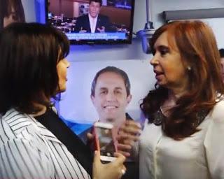 De  Formicidae y Muscidae (hormigas y moscas, bah)