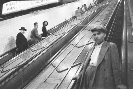 La mirada de Stanley Kibrick fotografiando el metro de Nueva York para el año 1946