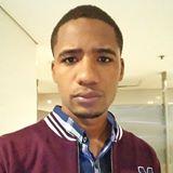 la foto del perfil de Luis Miguel Medina, La imagen puede contener: 1 persona, primer plano e interior