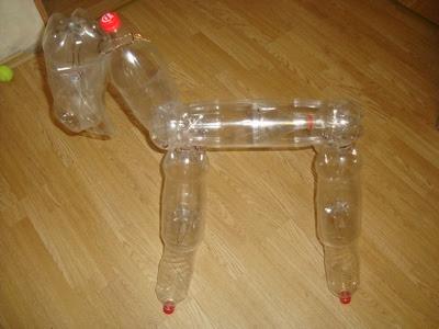 Aprende cómo hacer una oveja con botellas de plástico