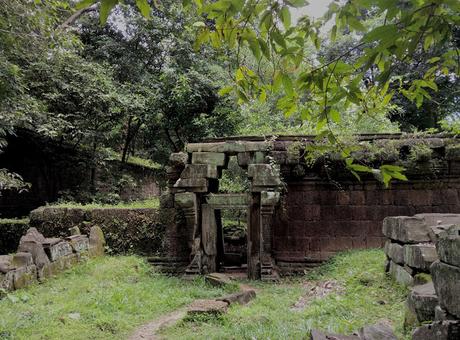 CRÓNICAS DE INDOCHINA: ANGKOR I (Y LA PESADILLA DE UN FOTÓGRAFO)