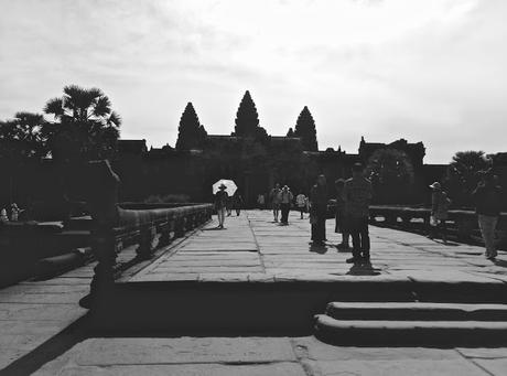 CRÓNICAS DE INDOCHINA: ANGKOR I (Y LA PESADILLA DE UN FOTÓGRAFO)