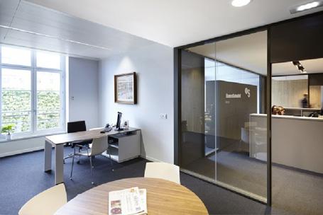 11 ideas para separar ambientes en oficinas mampara-oficinas-cristal