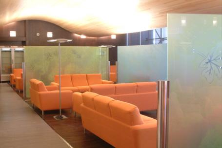 11 ideas para separar ambientes en oficinas biombos-oficina