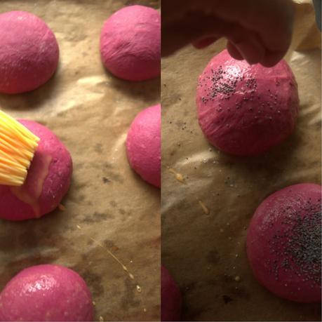 Pan de hamburguesas con remolacha, ni lo notarán Pan de hamburguesas con remolacha, ni lo notarán