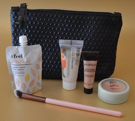 IPSY Glam Bag de Septiembre de 2017 (“Like a Boss”) IPSY Glam Bag de Septiembre de 2017 (“Like a Boss”)