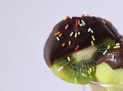 Piruletas chocolate kiwi. receta vitalidad