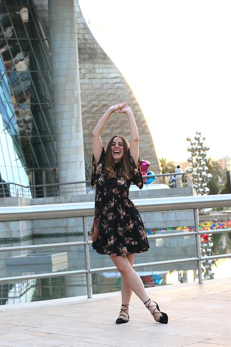 Total look Zara con vestido de flores