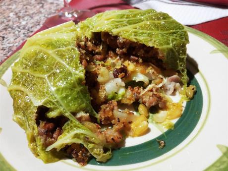 Repollo relleno de carne – Fagotto di verza ripiena di salsiccia timbalrepollo