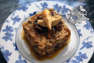 Arroz con Pollo, Pasas y Cebolla, Arroz exótico Arroz con Pollo, Pasas y Cebolla, Arroz exótico