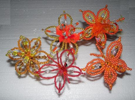 Confección de tembleques para polleras. Pedidos elistmopty@gmail.com
