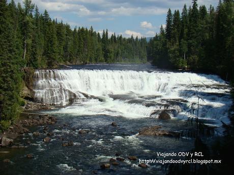 Dawson Falls, Wells Gray Provincial Park. Canada. Viajando ODV y RCL  http://viajandoodvyrcl.blogspot.mx