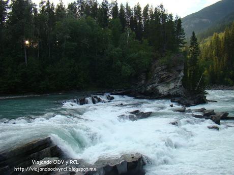 Rearguard Falls, Mount Robson Provincial Park. Canada. Viajando ODV y RCL  http://viajandoodvyrcl.blogspot.mx