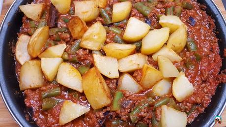 Estofado de carne con papas Estofado de carne con papas