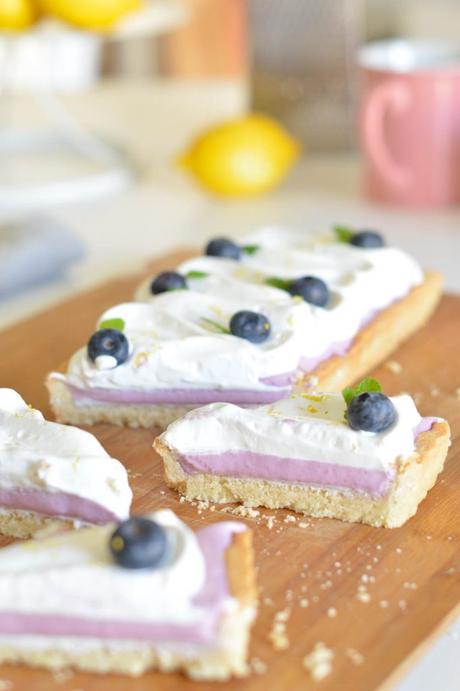 Tartaleta de queso y arándanos con cobertura de merengue