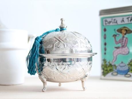 Dos terrones, por favor