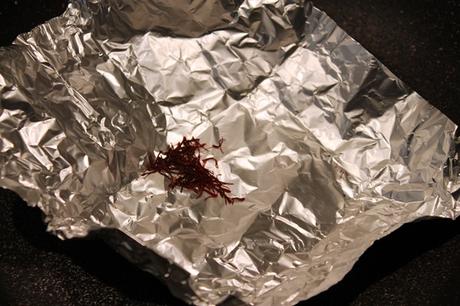 Corvina en salsa de azafrán Corvina en salsa de azafrán