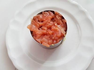 TARTAR DE SALMÓN AHUMADO