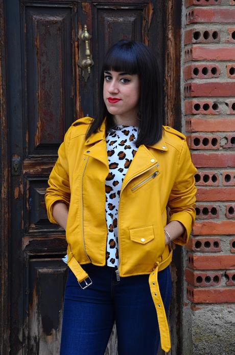 Biker amarilla Biker amarilla