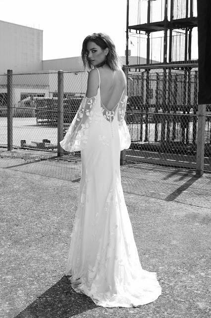 Rime Arodaky presenta THE RUNAWAYS su nueva colección 2018 para novias de espíritu libre