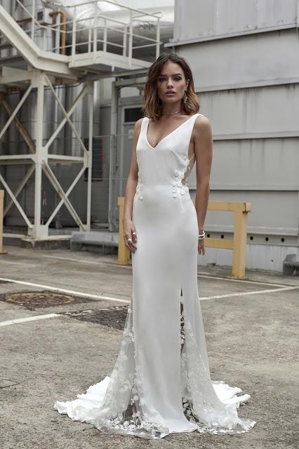 Rime Arodaky presenta THE RUNAWAYS su nueva colección 2018 para novias de espíritu libre