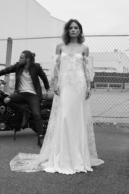 Rime Arodaky presenta THE RUNAWAYS su nueva colección 2018 para novias de espíritu libre