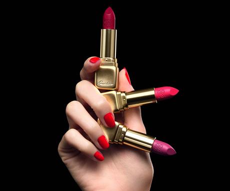 Sublimando la Belleza de los Labios con Kiss Kiss Matte e Intense Liquid Matte de Guerlain