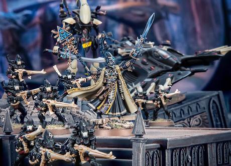 Warhammer Community hoy: Tanques, Eldar y palmatorias