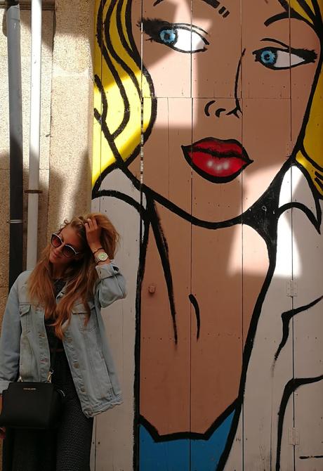 Visita al Umbrella Sky Project en Agueda, con look sporty chic