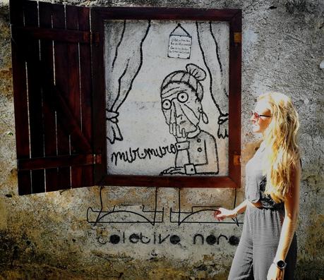 Visita al Umbrella Sky Project en Agueda, con look sporty chic