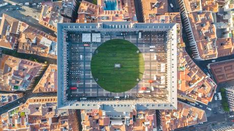 La Plaza Mayor es verde por 3 días…y a los madrileños les encanta!