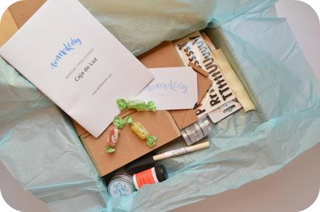 DIY: Lightbox en kit WeMakeDIY DIY: Lightbox en kit WeMakeDIY