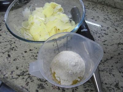 triturar los ingredientes Milhojas de patata relleno olla GM