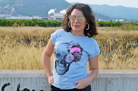 Camiseta con calavera