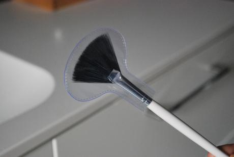 Cómo cuidar y conservar las brochas de maquillaje Cómo cuidar y conservar las brochas de maquillaje
