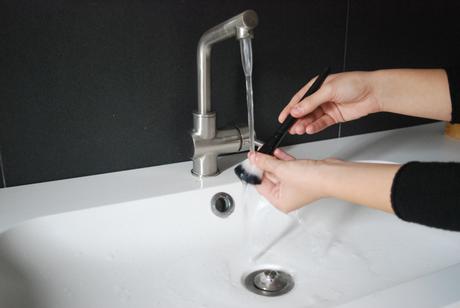 Cómo cuidar y conservar las brochas de maquillaje Cómo cuidar y conservar las brochas de maquillaje