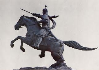Estatua escuestre de Kim Yushin, héroe coreano Estatua escuestre de Kim Yushin, héroe coreano