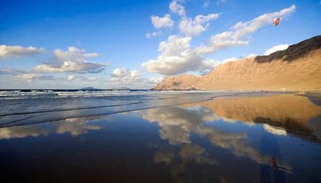 12 Playas De Lanzarote Recomendadas Para Un Verano Perfecto
