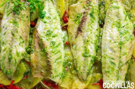 Receta de caballa al horno con patatas y pimientos Receta de caballa al horno con patatas y pimientos