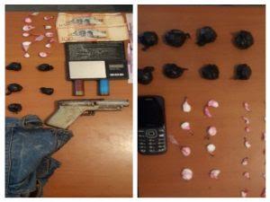 Apresan y ocupan presunta droga a joven en Vicente Noble. Apresan y ocupan presunta droga a joven en Vicente Noble.