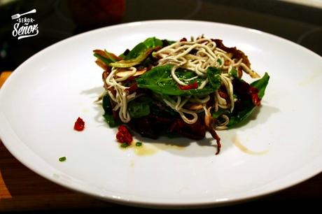 Ensalada de Gulas con brotes tiernos Ensalada de Gulas con brotes tiernos