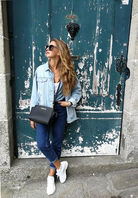 Total look denim en Oporto Total look denim en Oporto