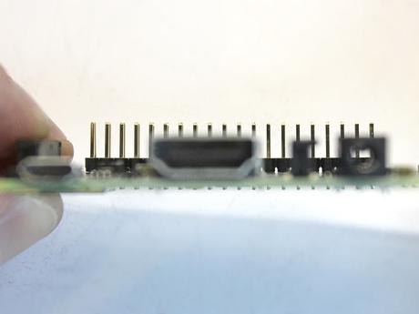 Miniportatil basado en una Raspberry Pi 3 Miniportatil basado en una Raspberry Pi 3