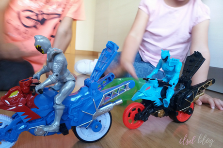 LAS NUEVAS MOTOS TRANSFORMACIÓN DINO SUPER CHARGE LAS NUEVAS MOTOS TRANSFORMACIÓN DINO SUPER CHARGE