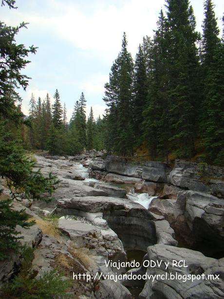 Rocosas Canadienses. Maligne Lake, Jasper Canada. http://viajandoodvyrcl.blogspot.mx